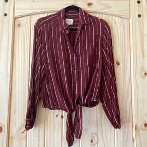 American eagle crop top button down